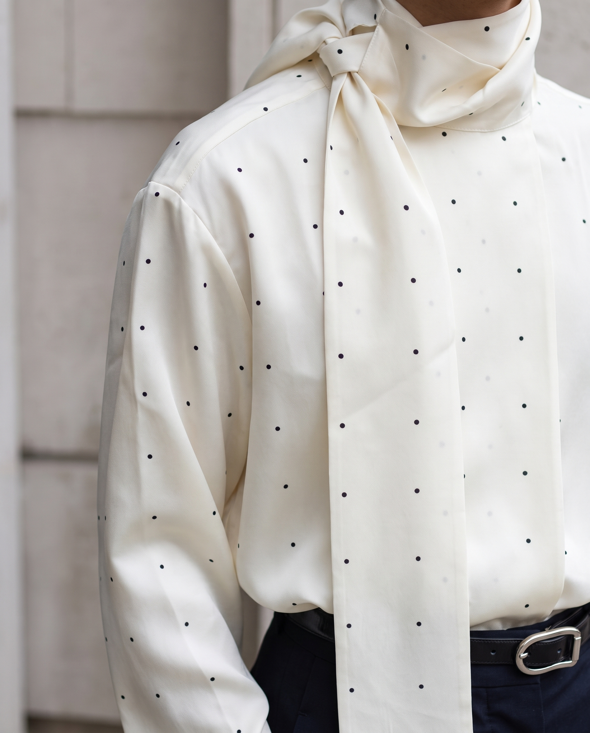 Blouse Satinée Col Écharpe